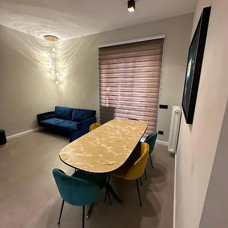 Casa Ferrara J Stadium By Confirenthouse