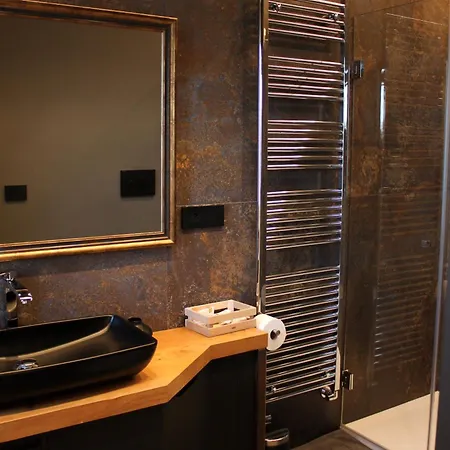 Casa Ferrara J Stadium By Confirenthouse